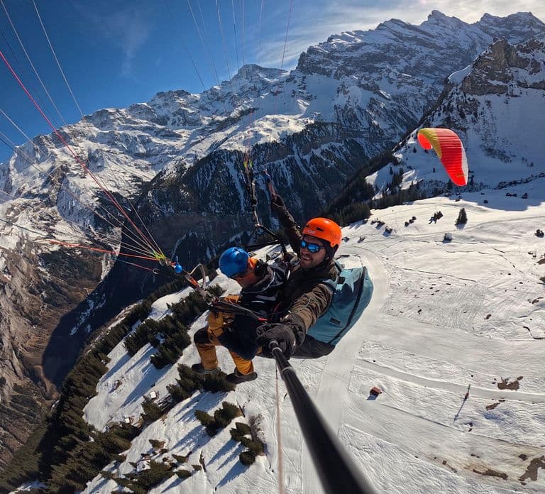 Mürren: Paragliding Panorama Tandem Flight Full Experience