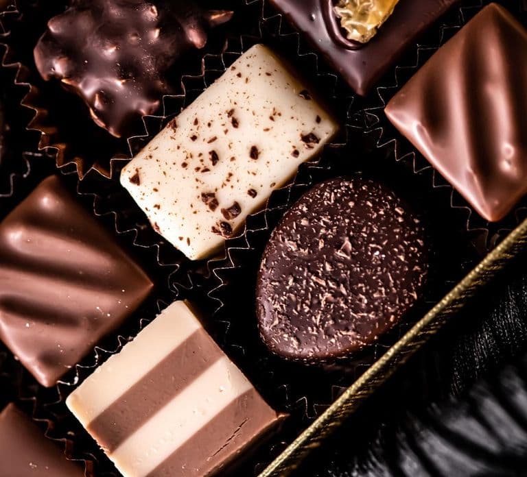 Private day trip: Geneva to Cheese, Chocolate & Wine towns