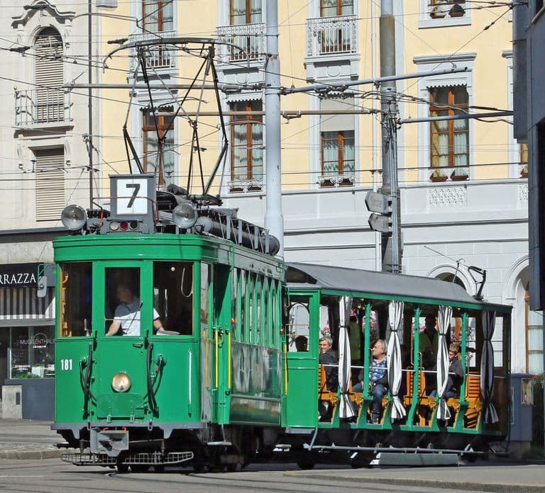 Tour on the vintage tram