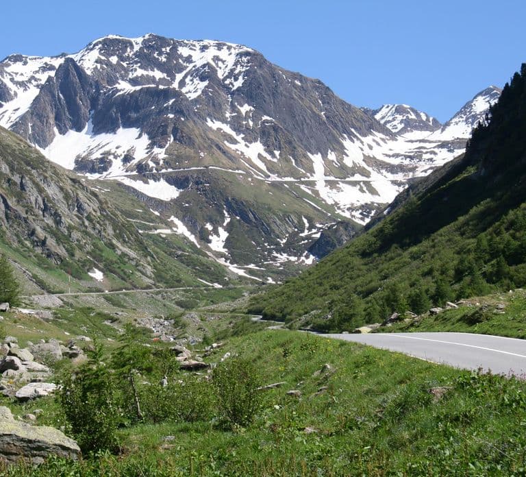 Switzerland: Private Transfer by car to anywhere