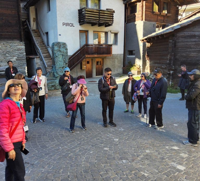 Zürich Day Trip: Gornergrat, Klein Matterhorn and Hidden Gem