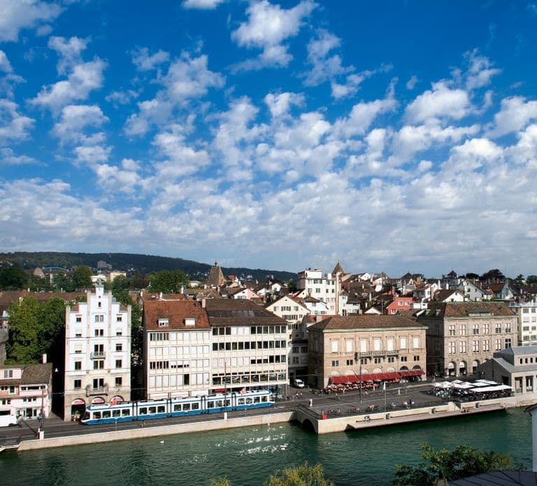 Zurich: Stadttour langs de topattracties per bus met audiogids