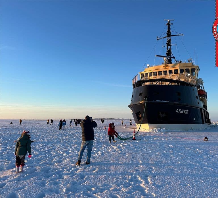 From Rovaniemi: Icebreaker Arktis Cruise with Ice Floating