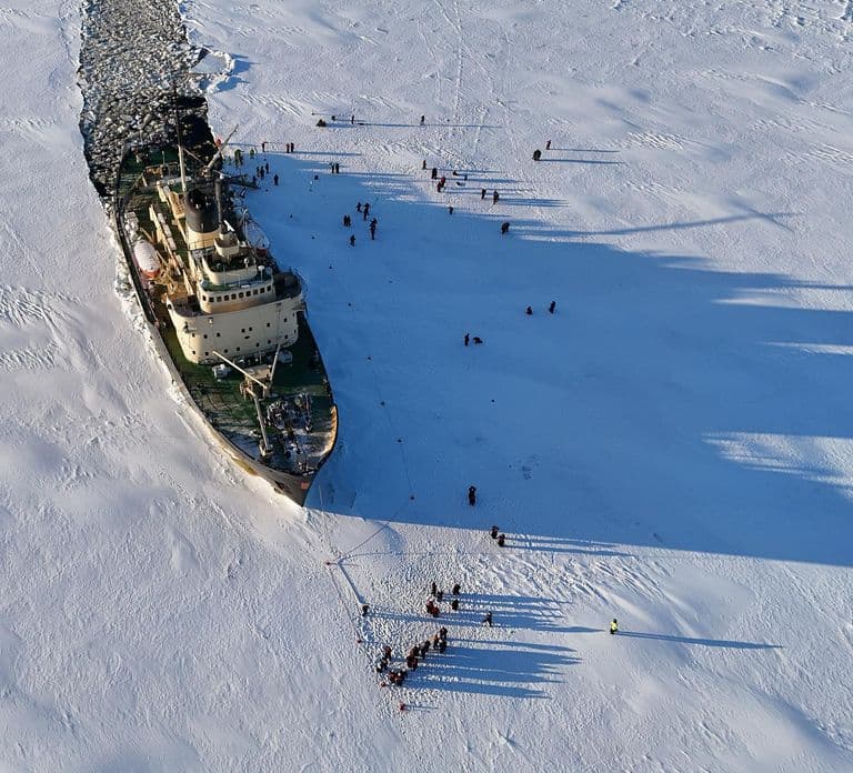 From Rovaniemi: Icebreaker Sampo Cruise with Ice Floating