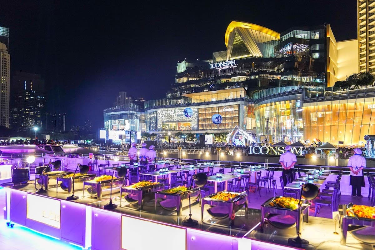 The Luxury White Dinner Cruise at ICONSIAM