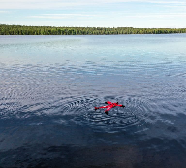 From Rovaniemi: Midnight Sun Forest Lake Float