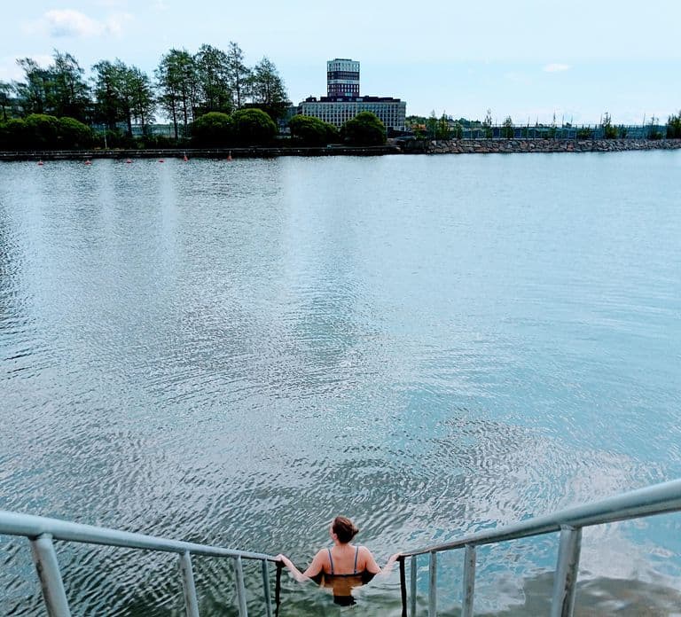 Vivi la sauna con un finlandese – Mare, vapore e mitologia della sauna