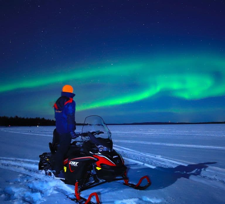Da Rovaniemi: a caccia dell'Aurora in motoslitta