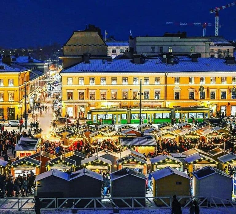 Helsinki: Christmas Walking Tour with Market Visit