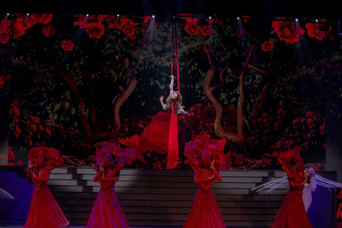 Tiffany Show Pattaya - Foreigner