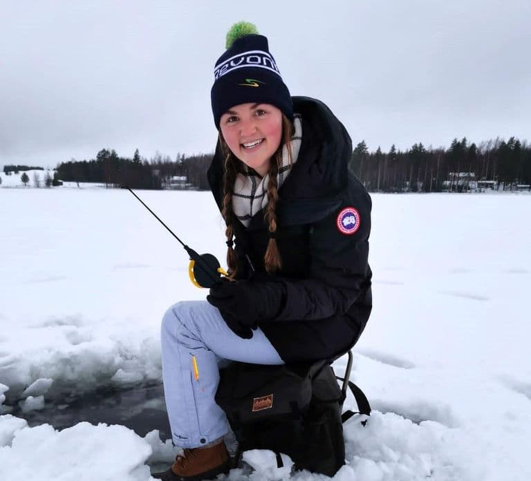Jyvaskyla: Ijsvissen met een Finse gids