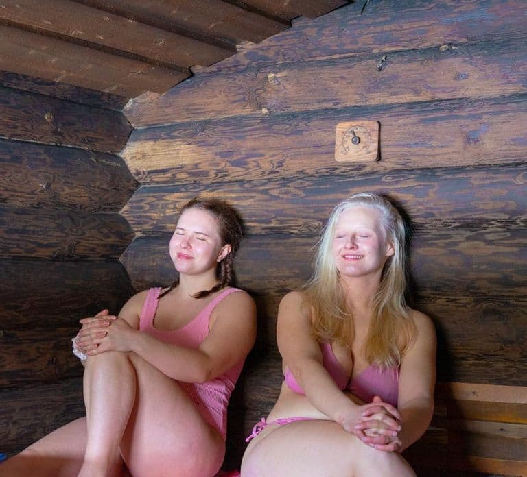 Jyväskylä: Traditional Sauna and Ice Swimming in Winter
