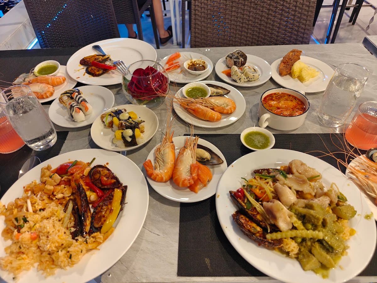 Unicorn Dinner Cruise in Bangkok