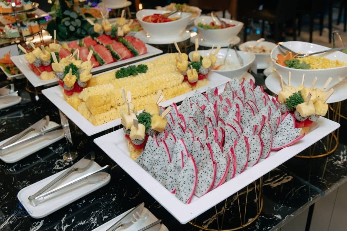 Unicorn Dinner Cruise in Bangkok