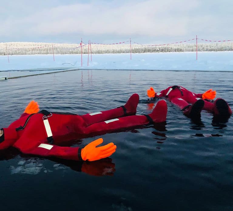 Laponia: Pesca en hielo, flotación y aventura de barbacoa en la nieve