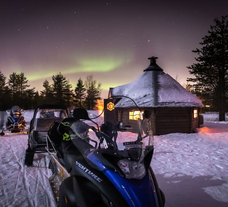 Levi: Northern Lights Snowmobile Safari and Campfire Picnic