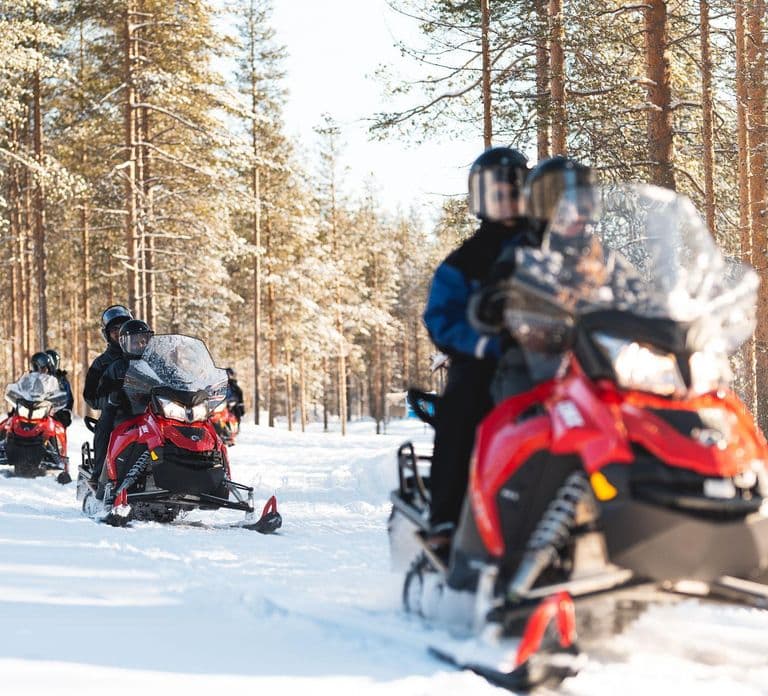 Levi: Snowmobile Safari to the Levi Nature