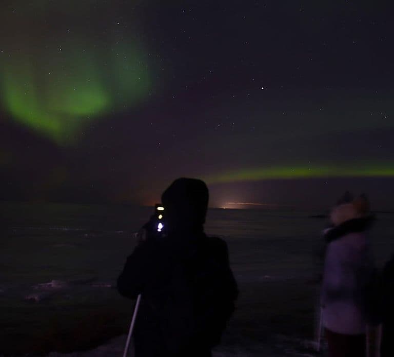 Oulu: Autumn Aurora Tour with Open Fire