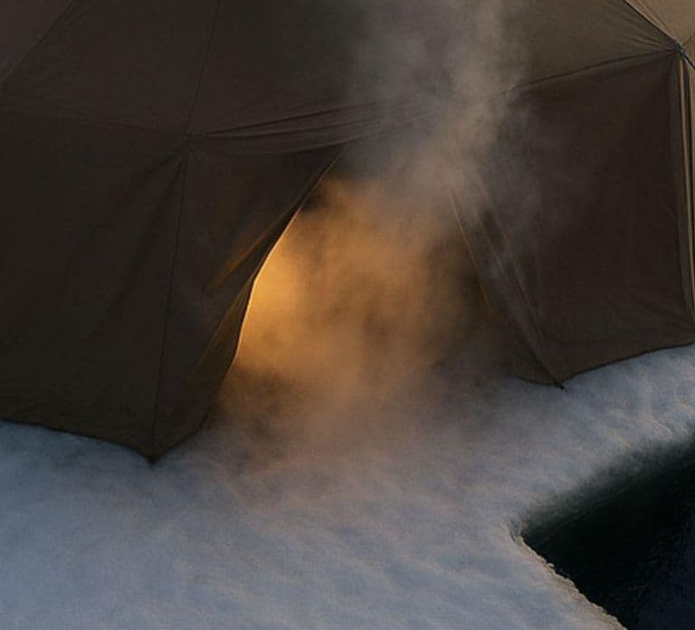 Oulu: Sauna in tenda sul mare ghiacciato e bagno nel ghiaccio