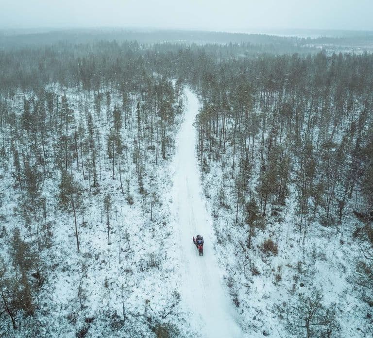 Rovaniemi: Early Winter 2 Hour Snowmobile Safari