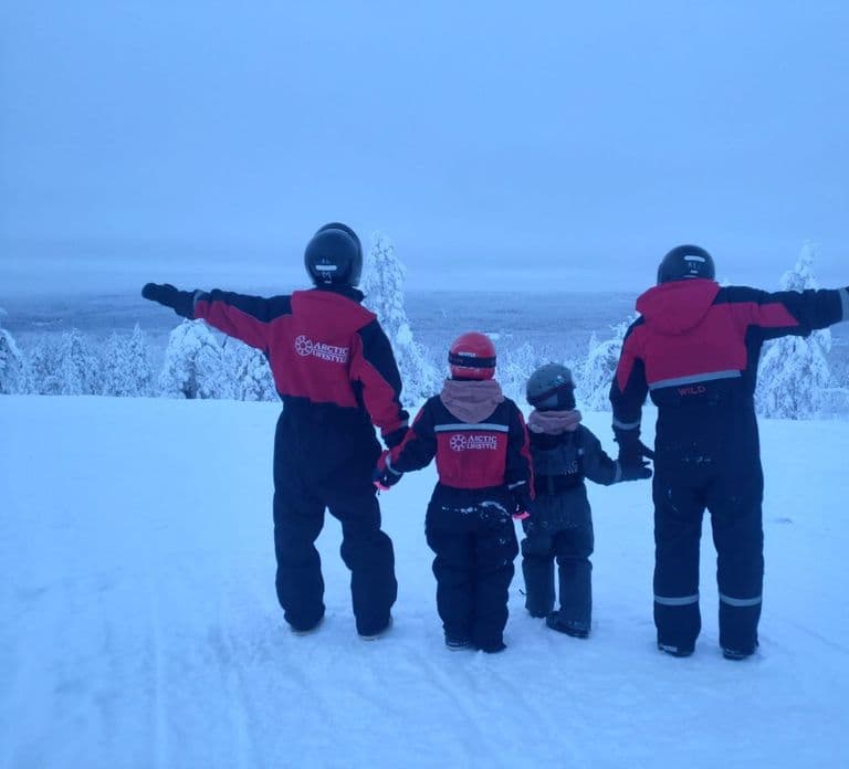 Rovaniemi: Safari familiar en moto de nieve