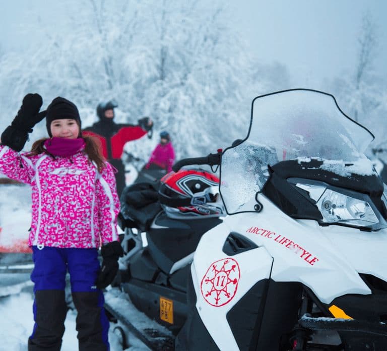 Rovaniemi: Family Snowmobile Safari