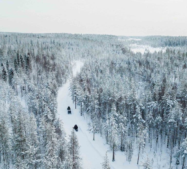 Rovaniemi: Ice Fishing & Snowmobile Safari Combo Day