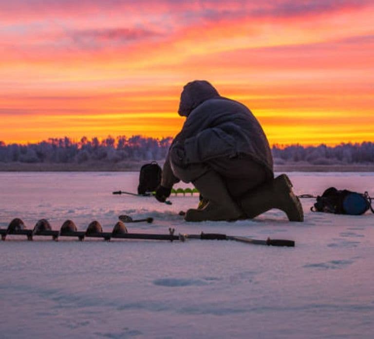 Rovaniemi: Aventura de pesca en hielo