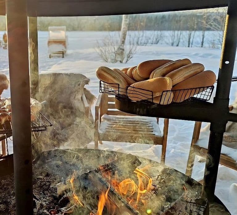 Rovaniemi: Ice Fishing from Private Lakefront Property & BBQ