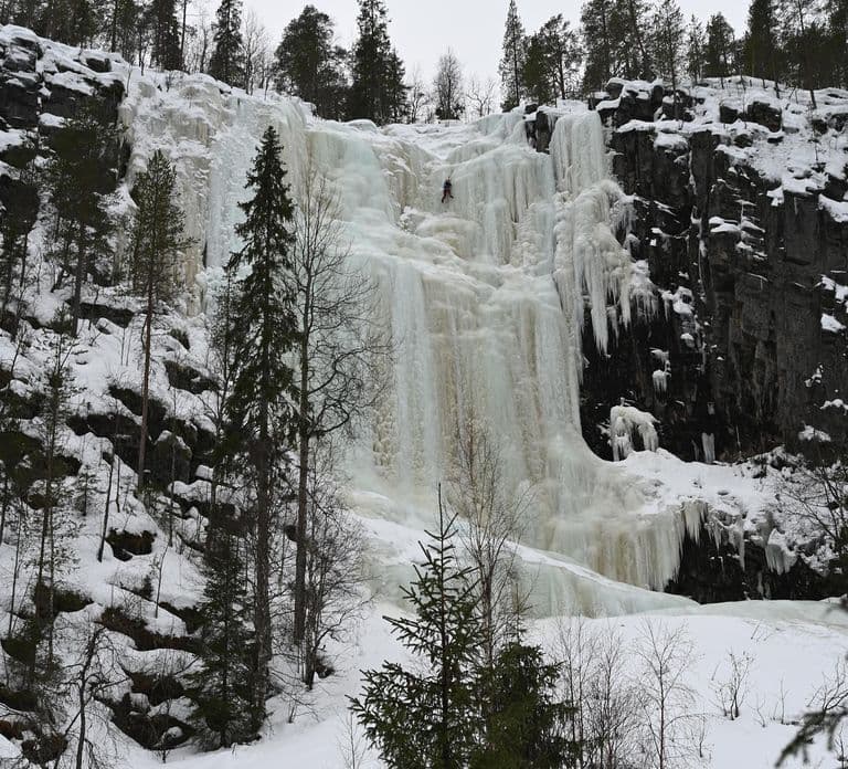 Rovaniemi : Randonnée guidée dans le canyon de Korouoma avec collations