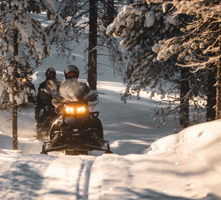 Rovaniemi: Wycieczka na zorzę polarną skuterami elektrycznymi