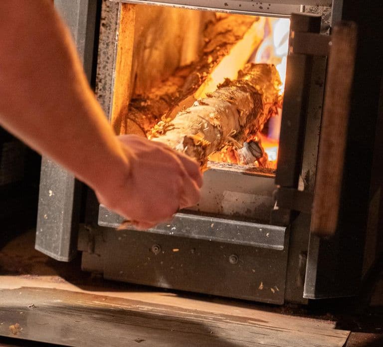 Rovaniemi: Tour privato di sauna e bagno nel ghiaccio con spuntini