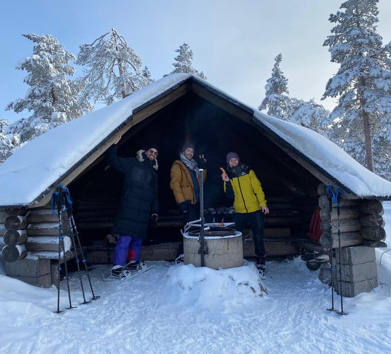 Rovaniemi: Private Snowshoeing and Ice Fishing Tour