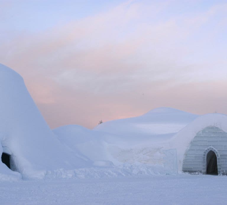 Ylläs: Snowmobile Tour to Arctic Snow Village & Snack