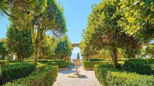 1-day tour of Val d'Orcia, Pienza, Montalcino, and Brunello Shrine with wine lunch in Italy Day Tours