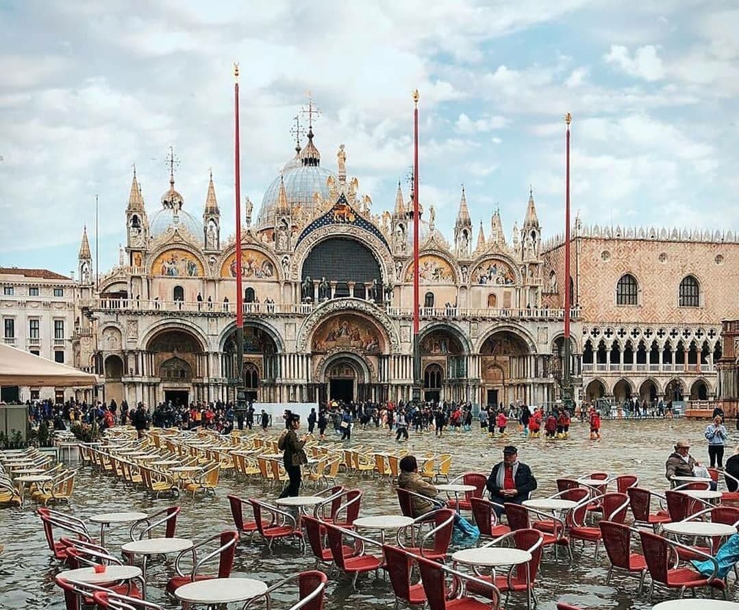 Doge's Palace Skip-The-Line Tickets and Guided Tour with Museums Around St. Mark’s Square