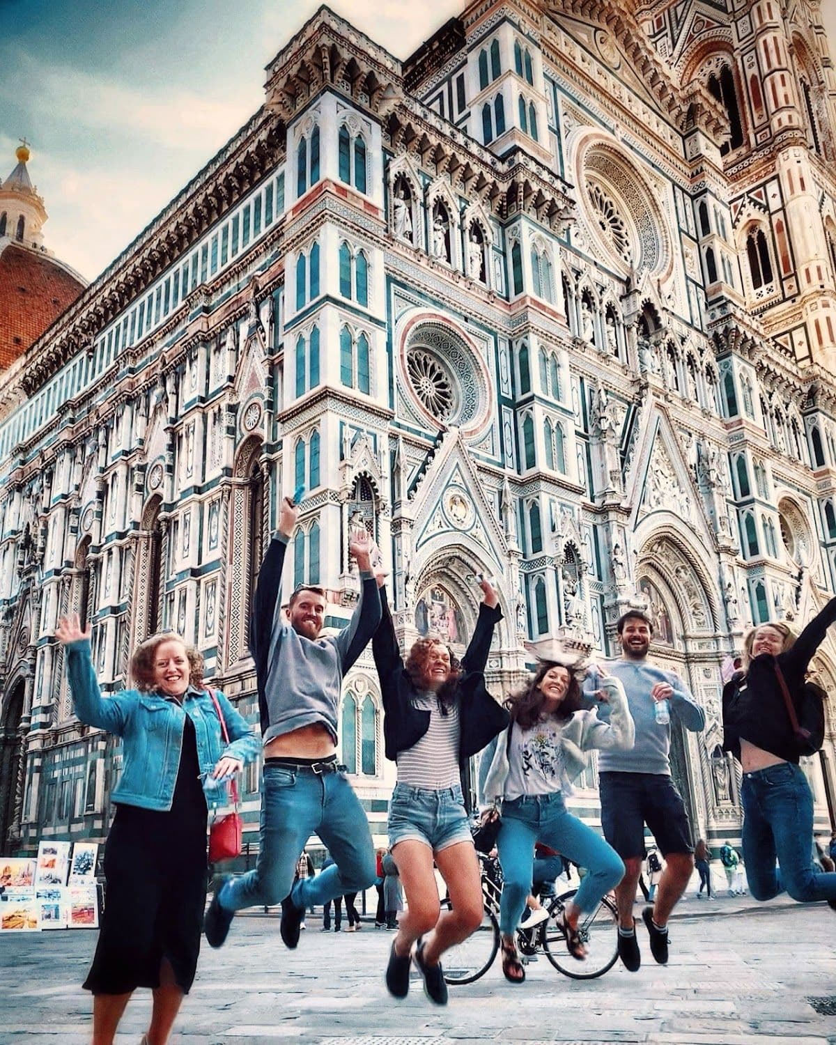 Florence walking tour at sunset with wine tasting