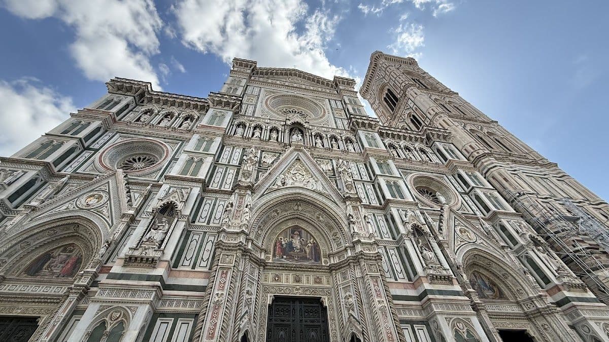 Florence walking tour at sunset with wine tasting