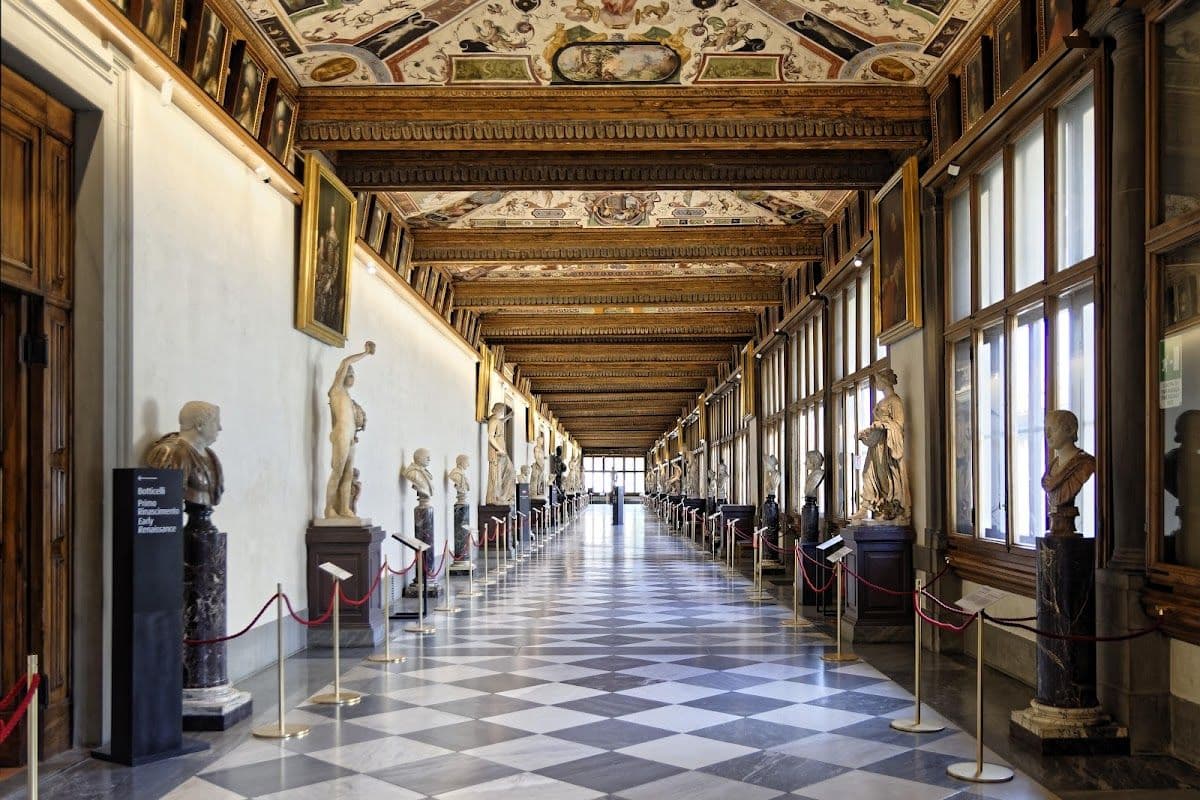 Florence walking tour with Uffizi Gallery tickets and guided visit