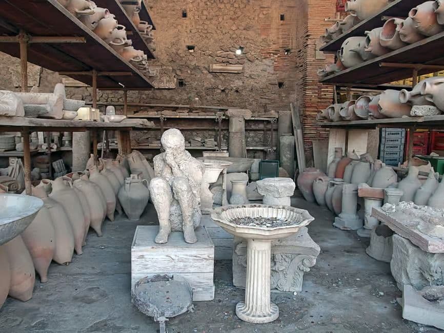From Naples: Mount Vesuvius and Pompeii Ruins Combo Day Trip