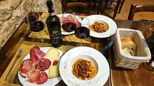 Z Rzymu: Wycieczka do Toskanii i Montepulciano z winem i lunchem