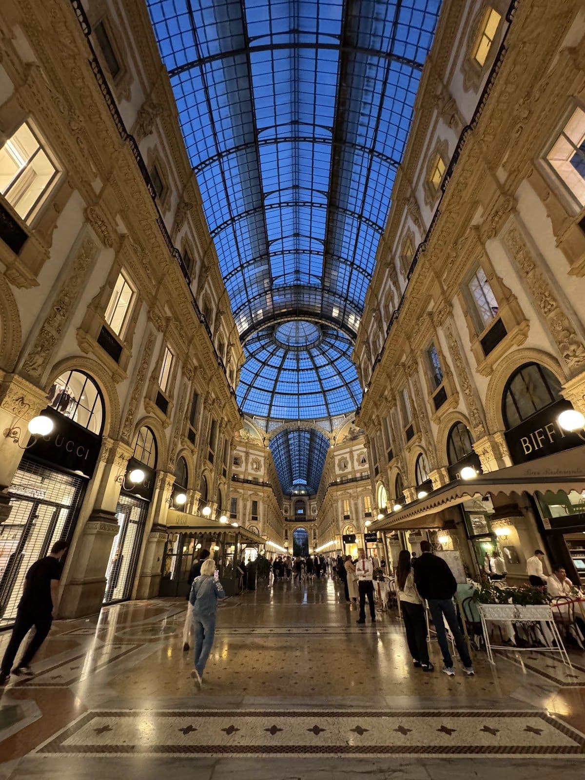 Leonardo3 - The World of Leonardo
