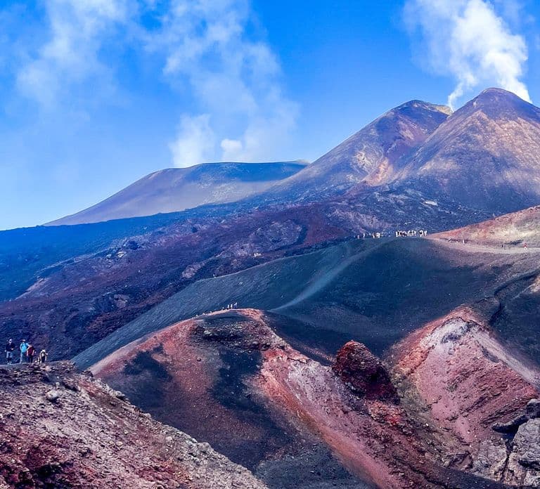 Monte Etna: Caminhada a 3000m com teleférico e jipe