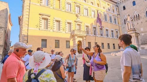 Dagtrip naar Pisa, Siena en San Gimignano met lunch & wijnarrangement