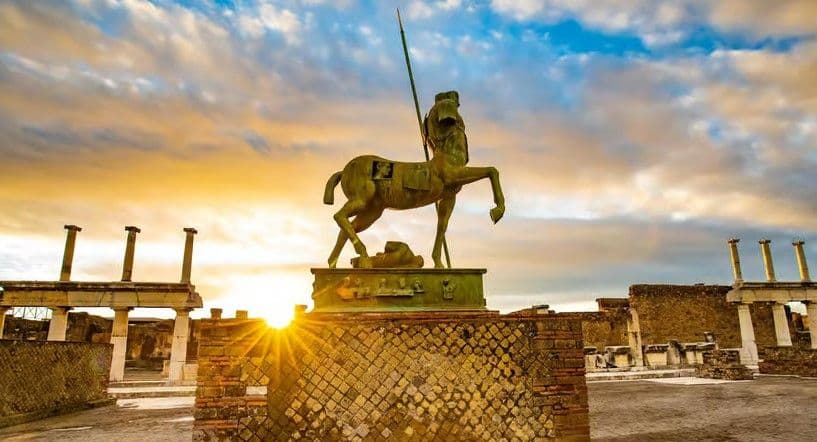 Pompeii, Amalfi Coast, and Sorrento Day Trip