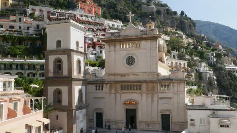 Pompeii, Amalfi Coast, and Sorrento Day Trip
