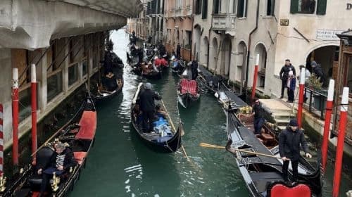 Romantic Gondola Sightseeing Cruise Ticket on the Grand Canal in Venice, Italy Transport Passes