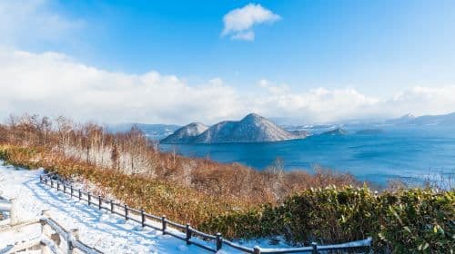 Jednodniowa wycieczka: Dolina Noboribetsu Jigokudani + Jezioro Tōya + Showa Shinzan + Jezioro Shikotsu lub Mitsui Outlet Park