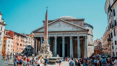 Rome: Hop-on Hop-off bustour + Pantheon Priority Entry dagtochten