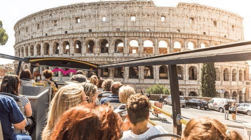 Roma: Passeio de ônibus Hop-on Hop-off + Entrada prioritária no Pantheon